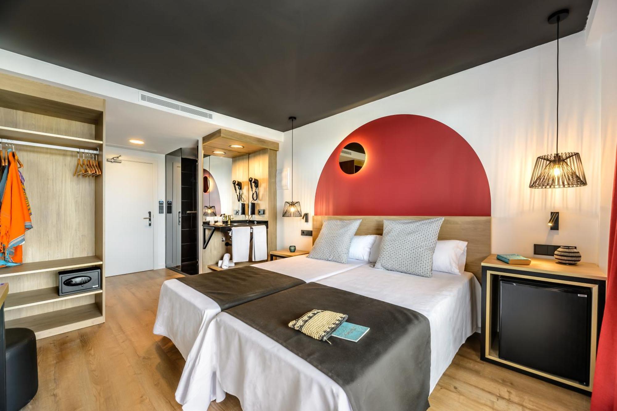 Hotel Vibra District - Adults Only San Antonio (Ibiza) Exterior foto